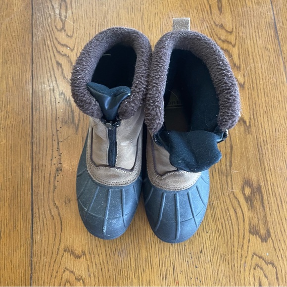 Sorel winter boots front zip enclosure with thinsulate 8 - Picture 6 of 11